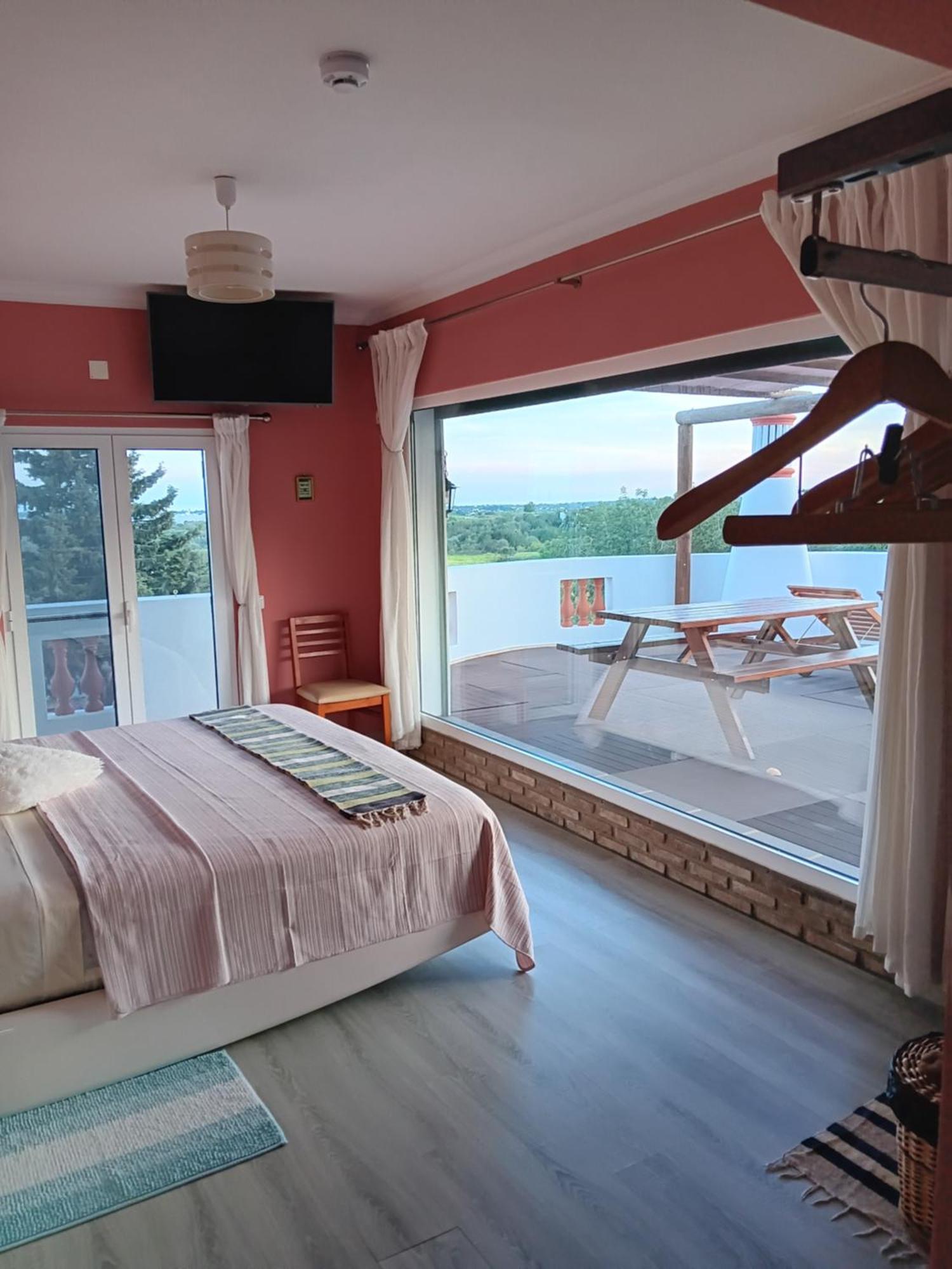 Alojamento Local Patudos, Suite Com Terraco Privado ตาวิรา ภายนอก รูปภาพ